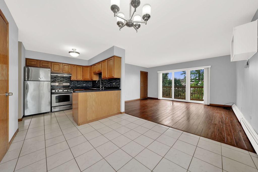 5701 S Kenton Avenue 3n Property Photo 5
