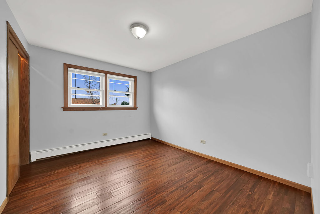 5701 S Kenton Avenue 3n Property Photo 8