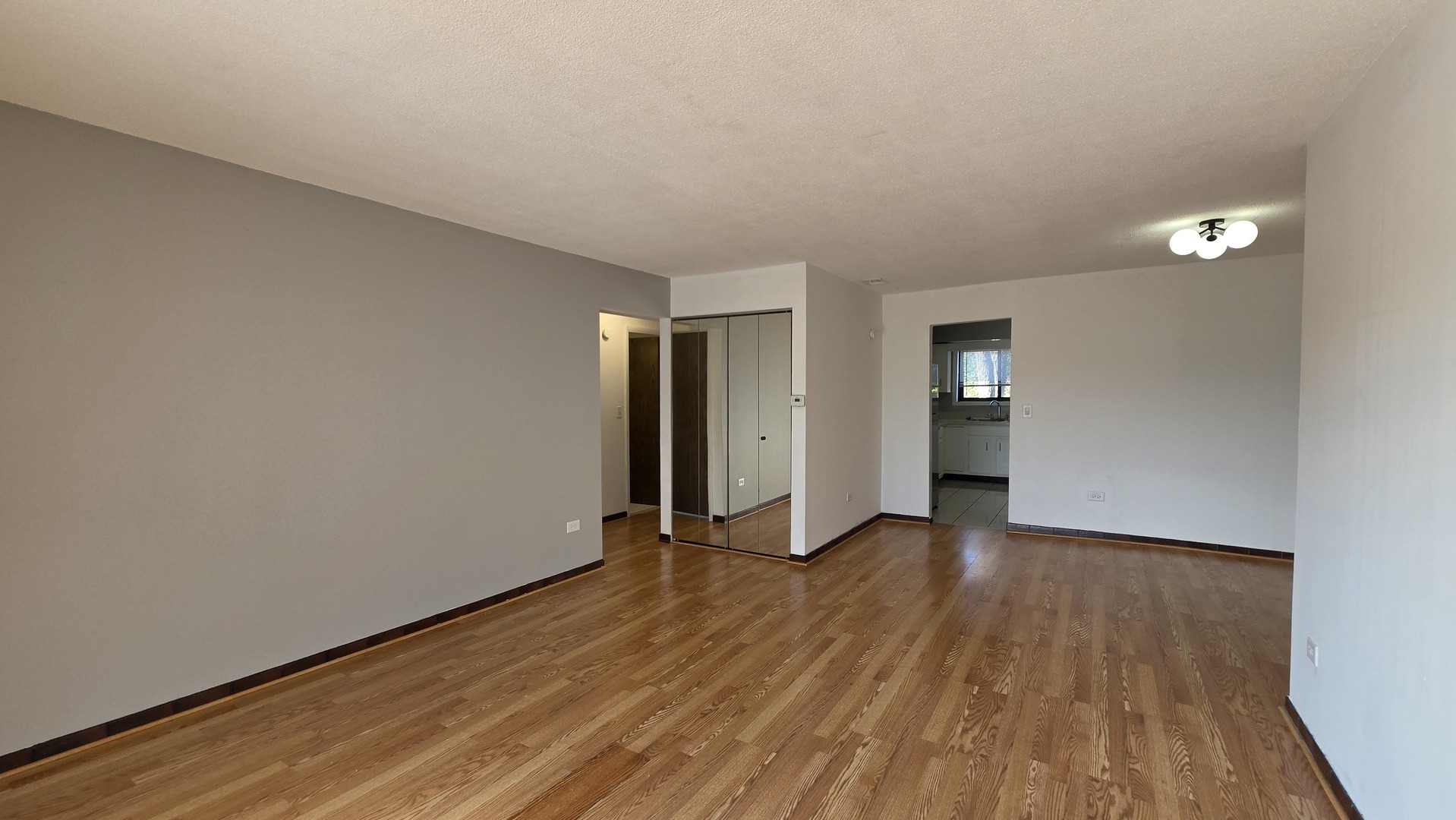 718 Cobblestone Circle C Property Photo 8