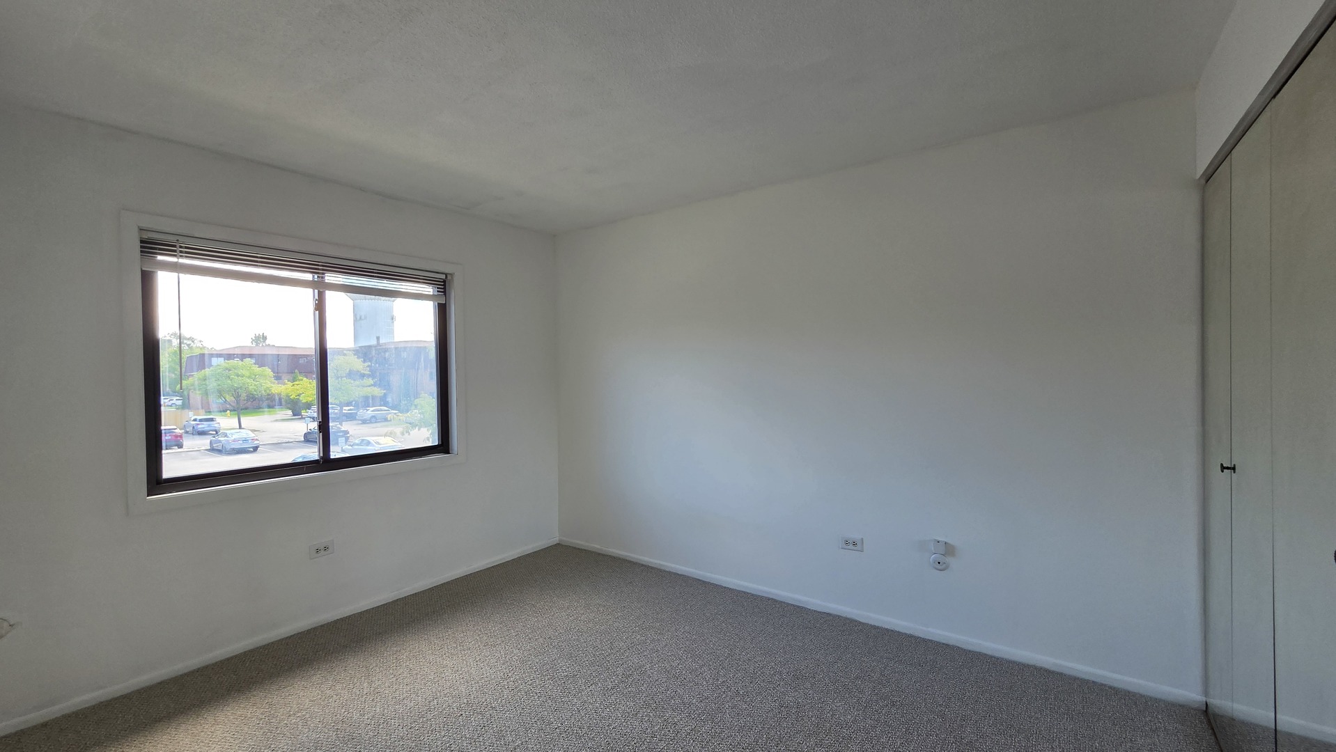 718 Cobblestone Circle C Property Photo 17