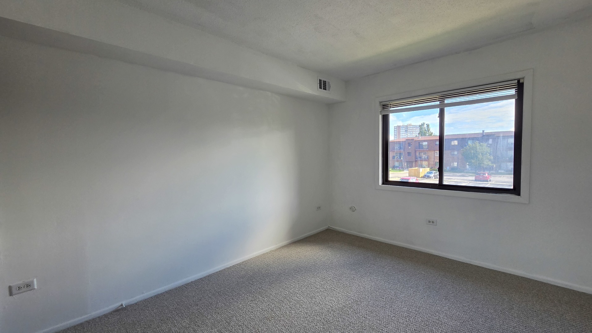 718 Cobblestone Circle C Property Photo 21