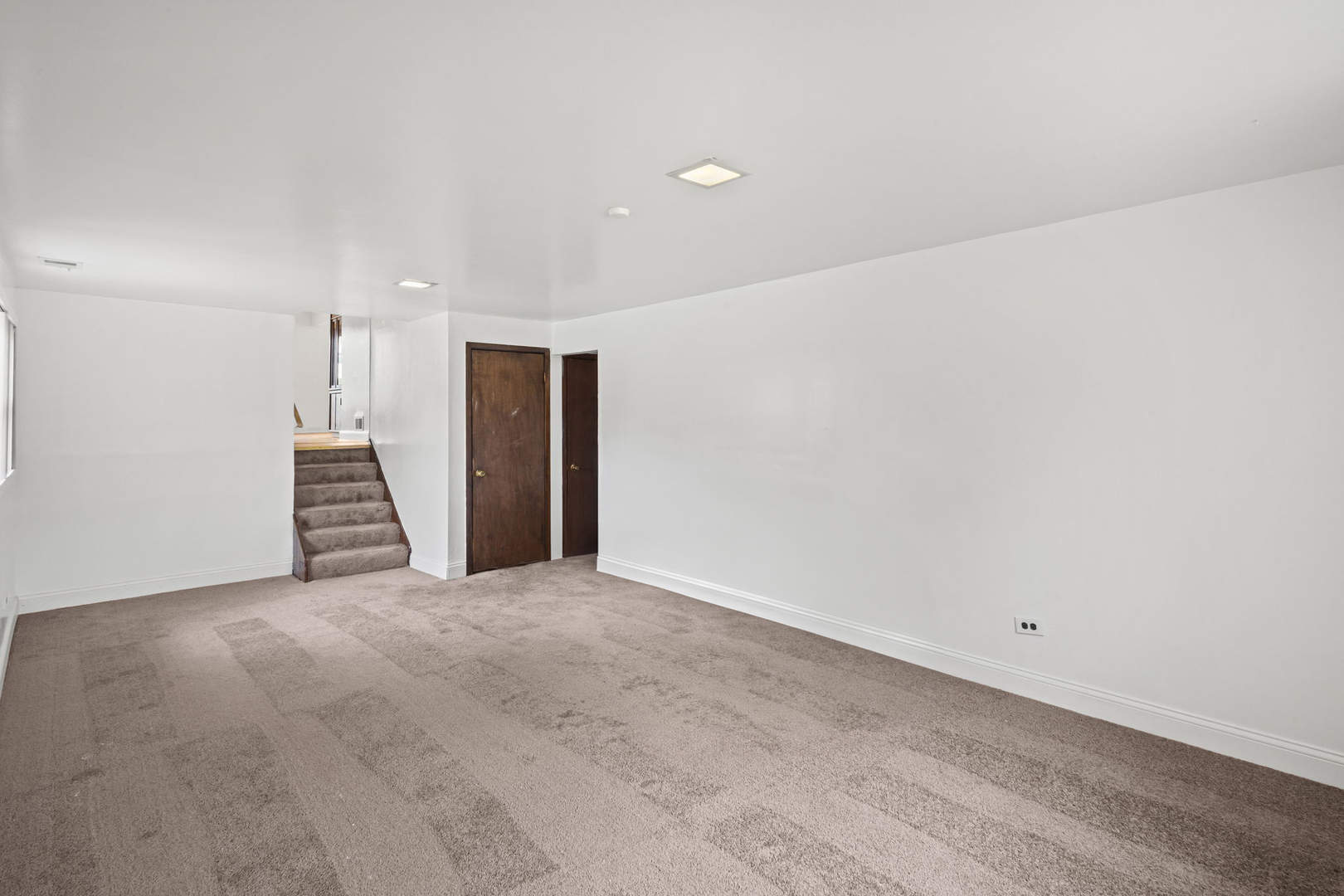 9500 S Loomis Street Property Photo 18