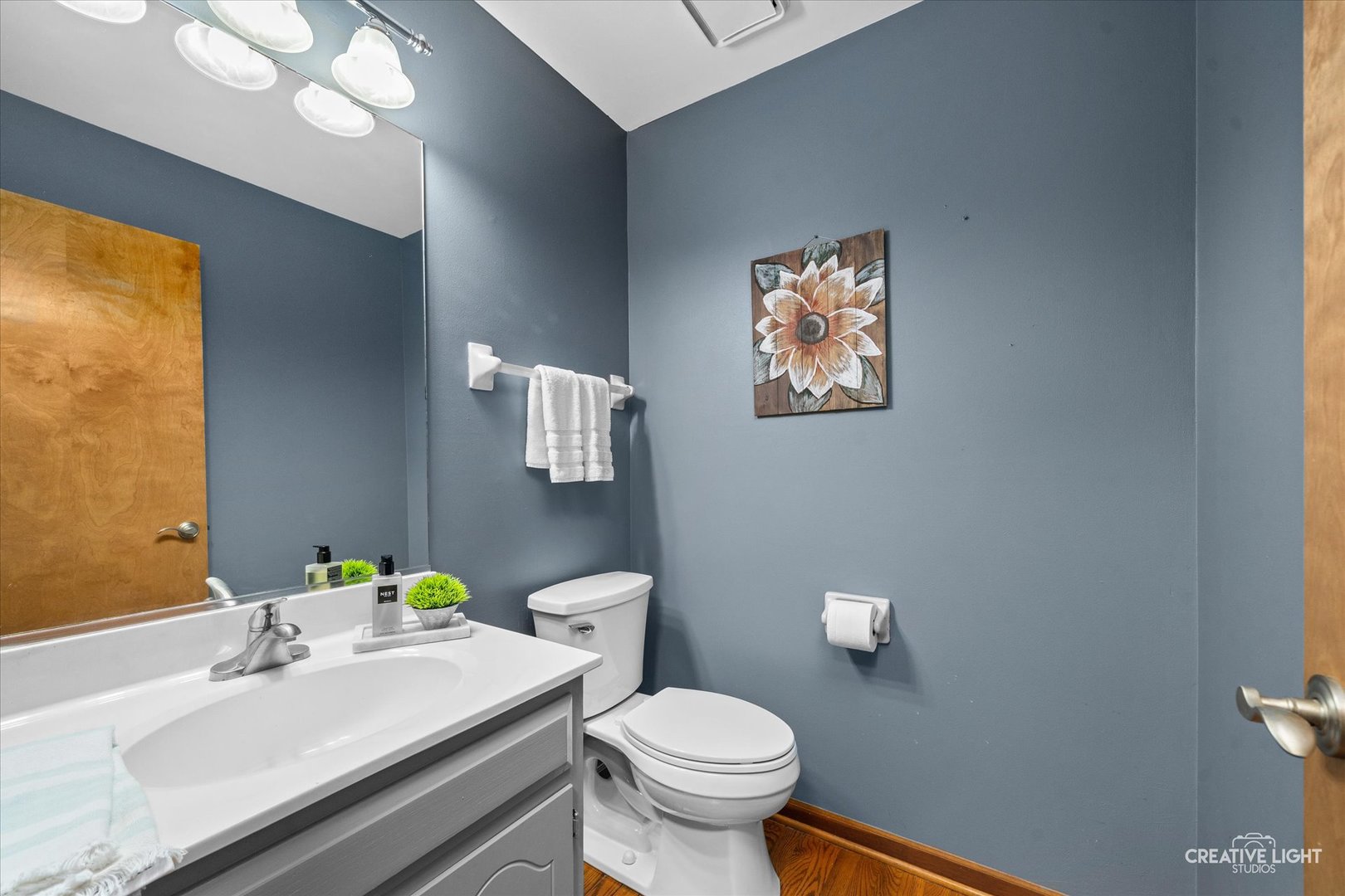 564 Cleavland Drive Property Photo 6