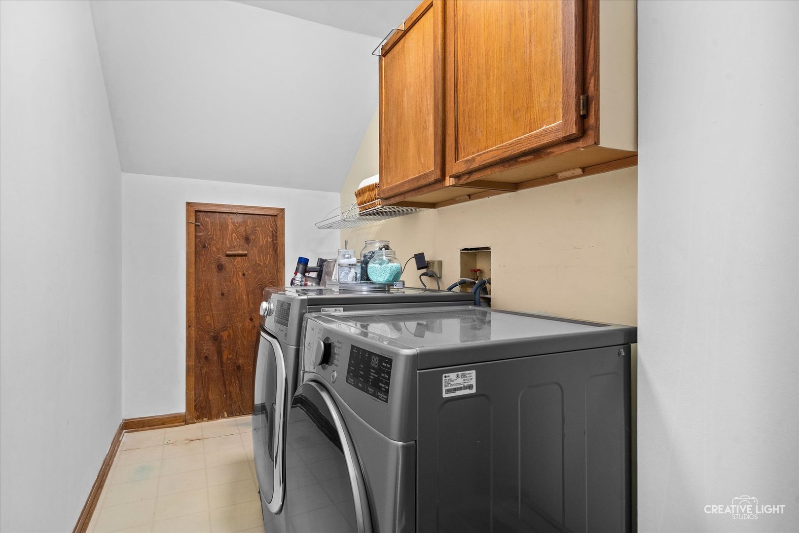 564 Cleavland Drive Property Photo 17