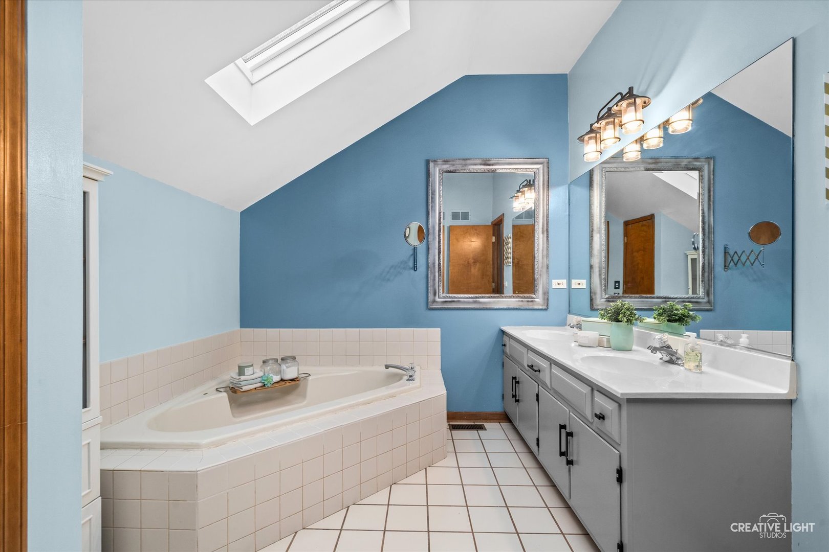 564 Cleavland Drive Property Photo 20