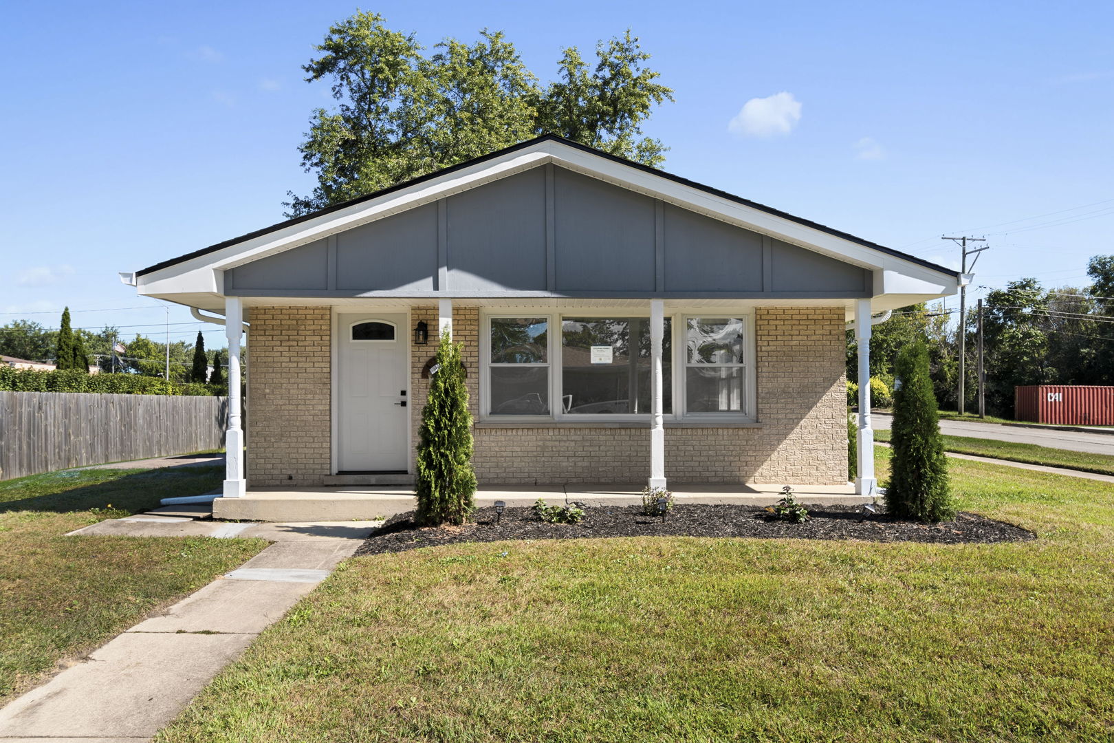 14057 S Hoxie Avenue Property Photo 1