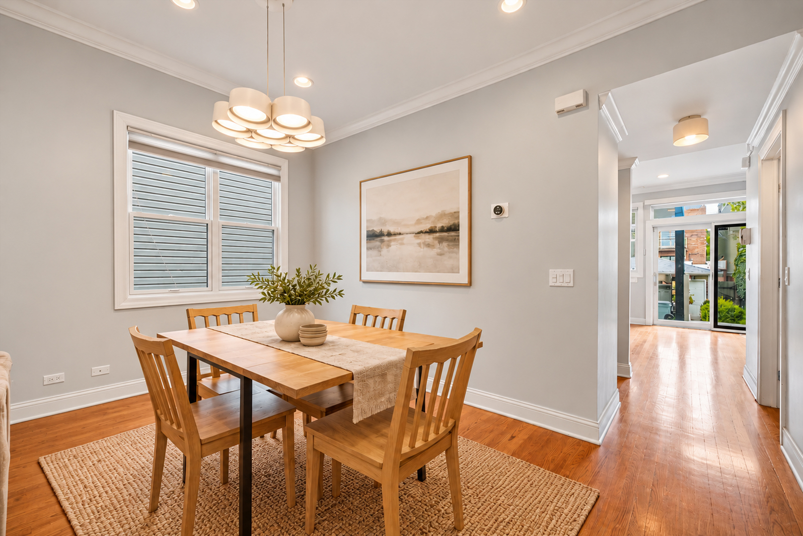 1621 W Huron Street Property Photo 5