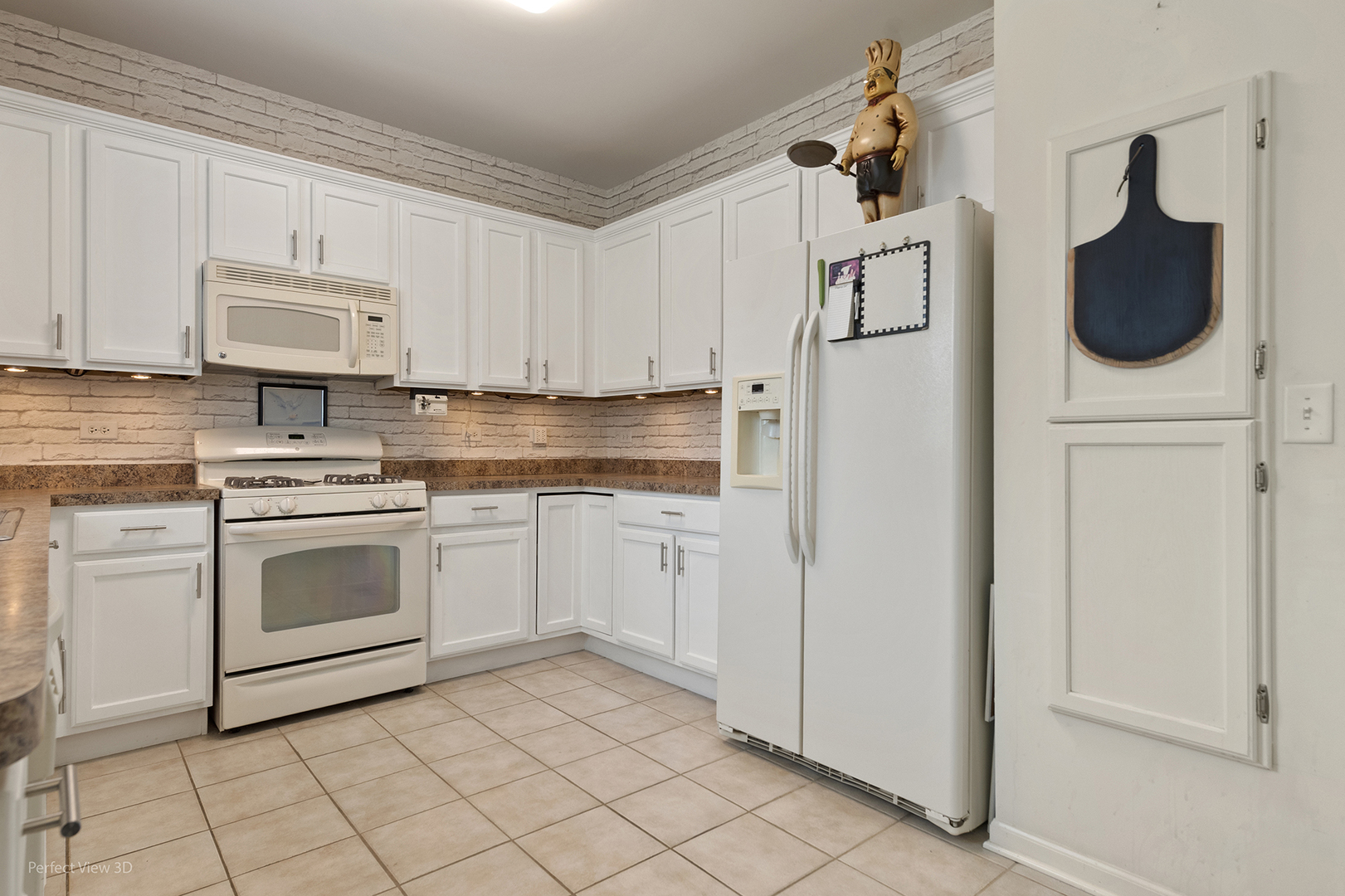 15749 Cove Circle Property Photo 12
