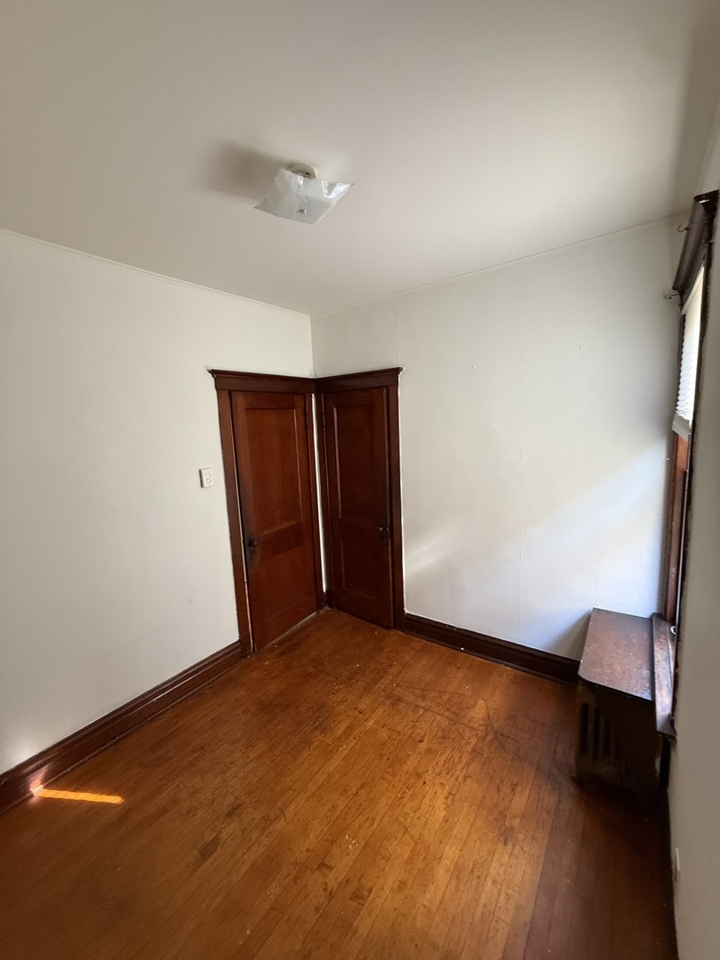 2448 W Gunnison Street 2 Property Photo 12
