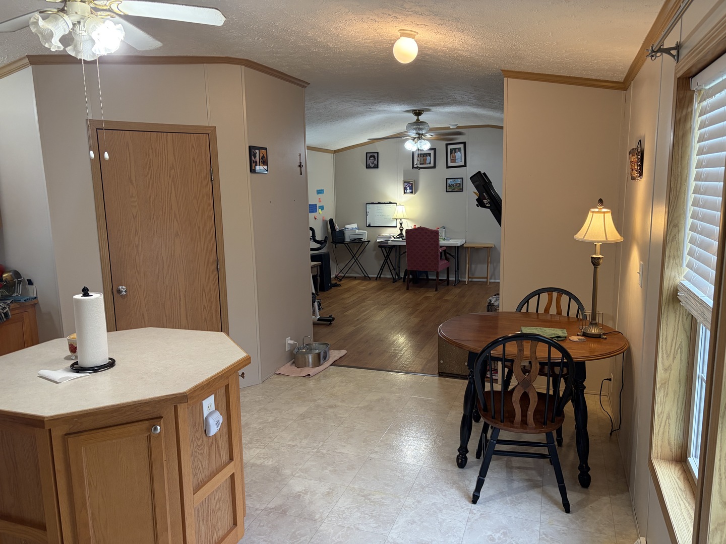 5611 Melrose South Property Photo 7