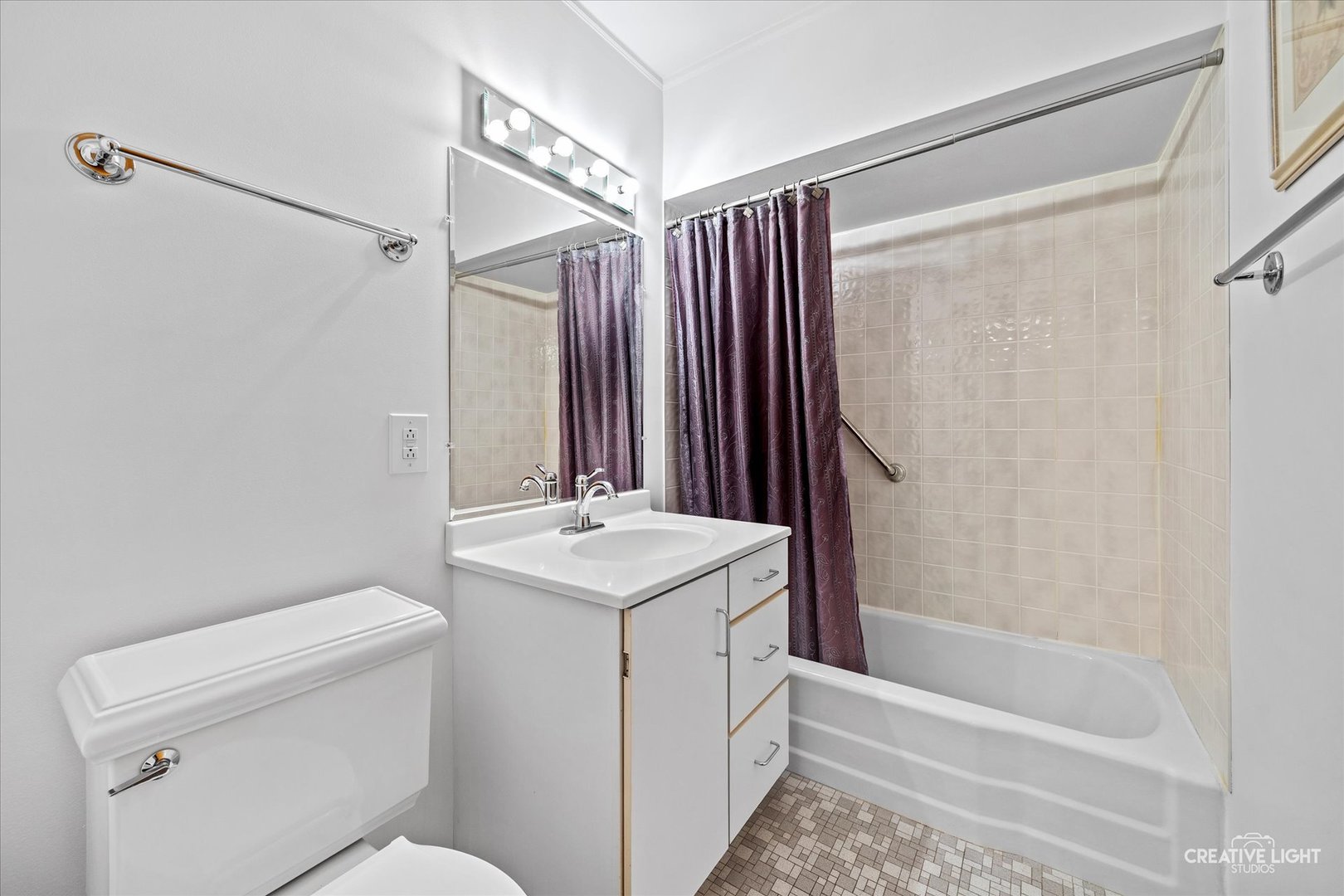 304 Crestwood Drive Property Photo 16