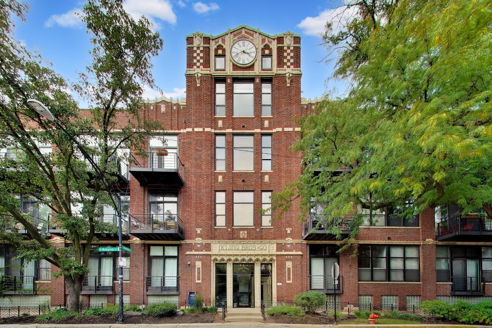 2300 W Wabansia Avenue 127 Property Photo 1