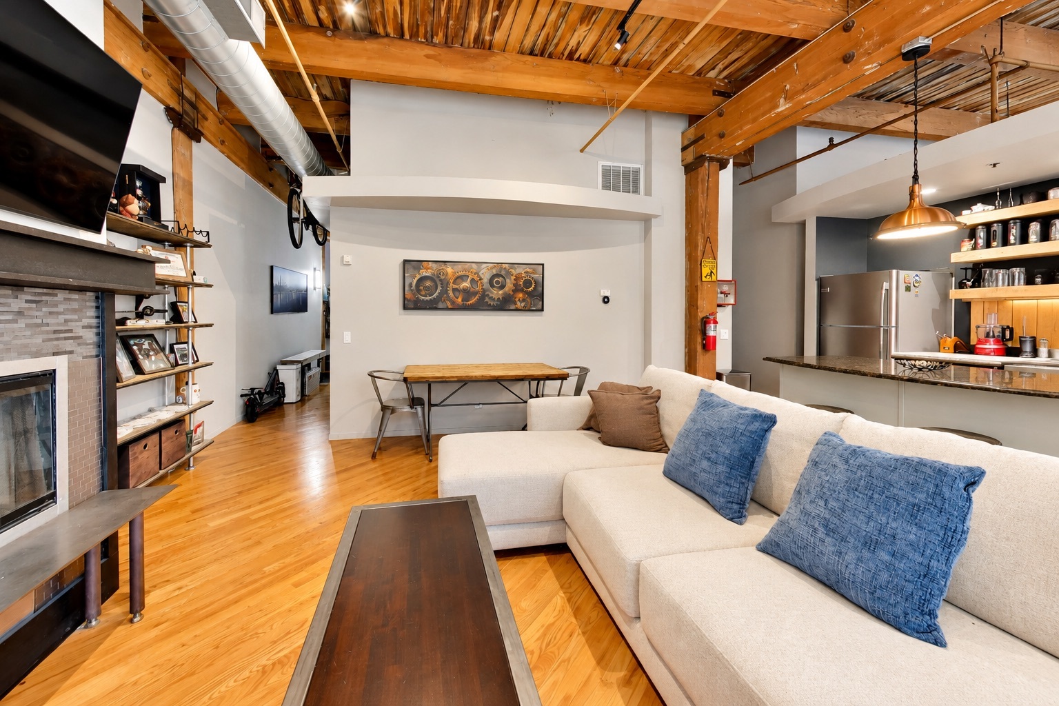 2300 W Wabansia Avenue 127 Property Photo 14