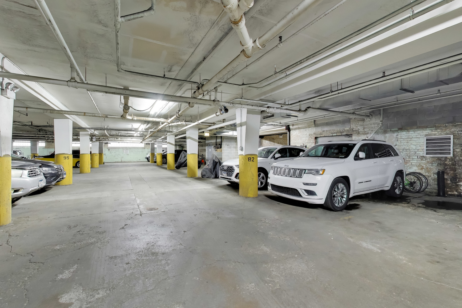 2300 W Wabansia Avenue 127 Property Photo 40