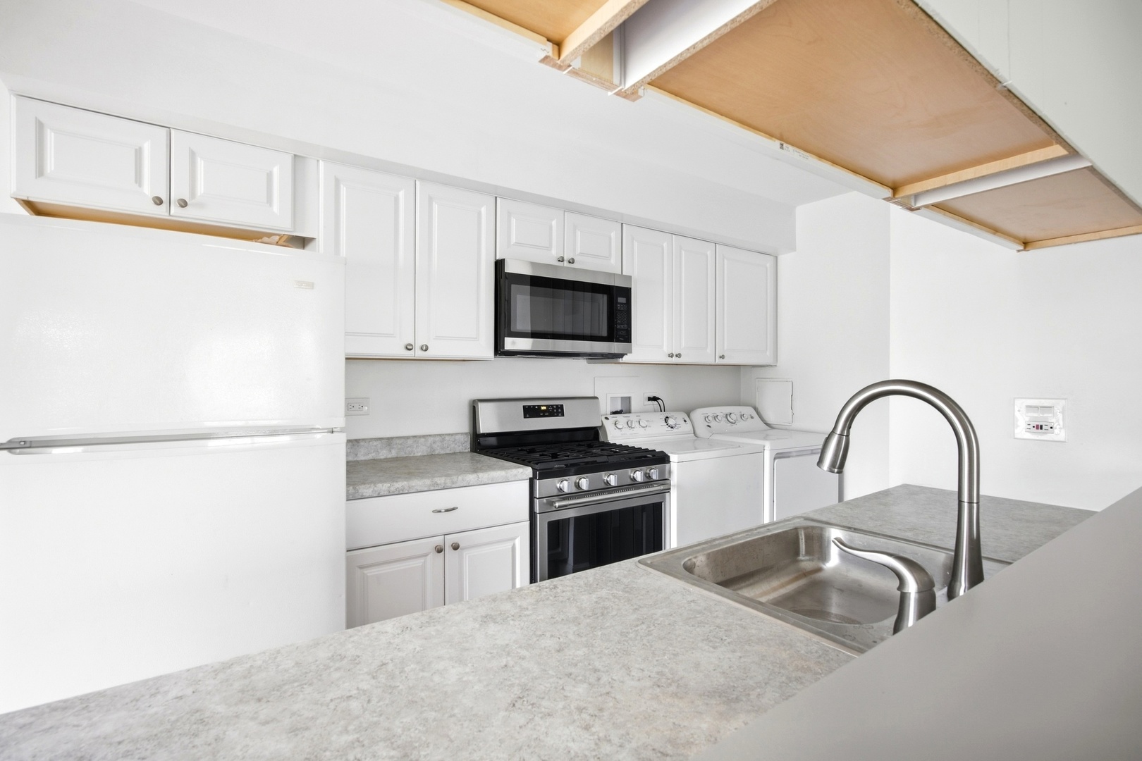 1590 Cornell Circle 1 Property Photo 11