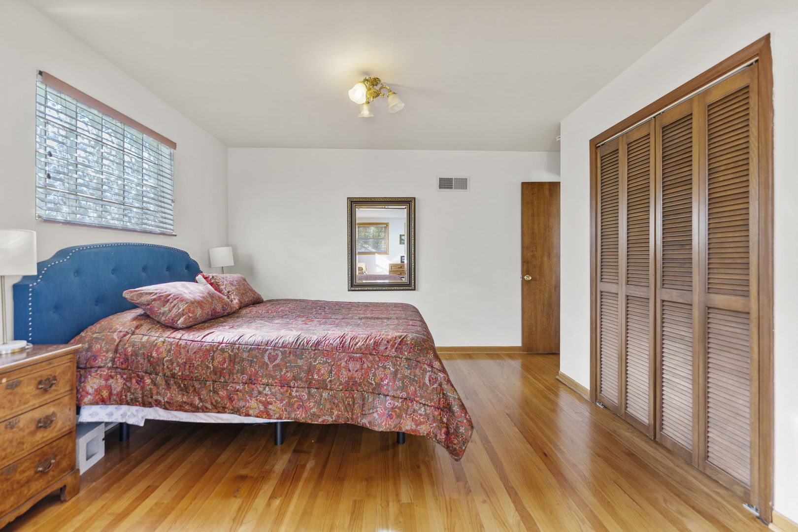 6027 N Jersey Avenue Property Photo 12