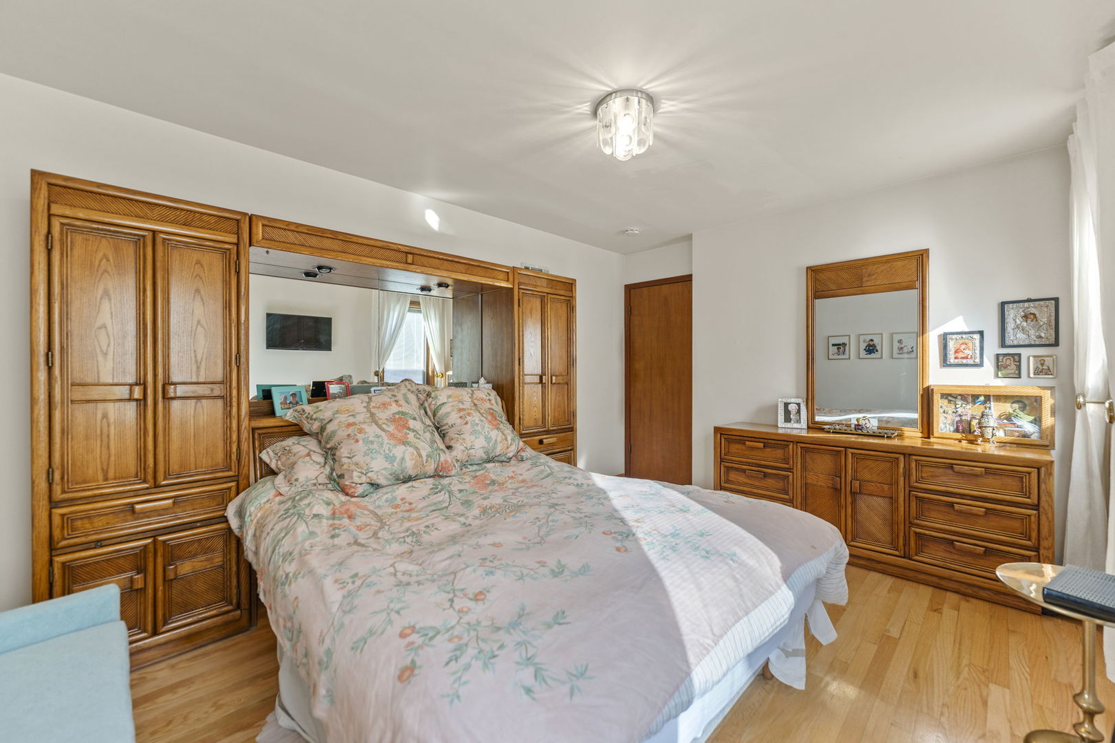 6027 N Jersey Avenue Property Photo 14