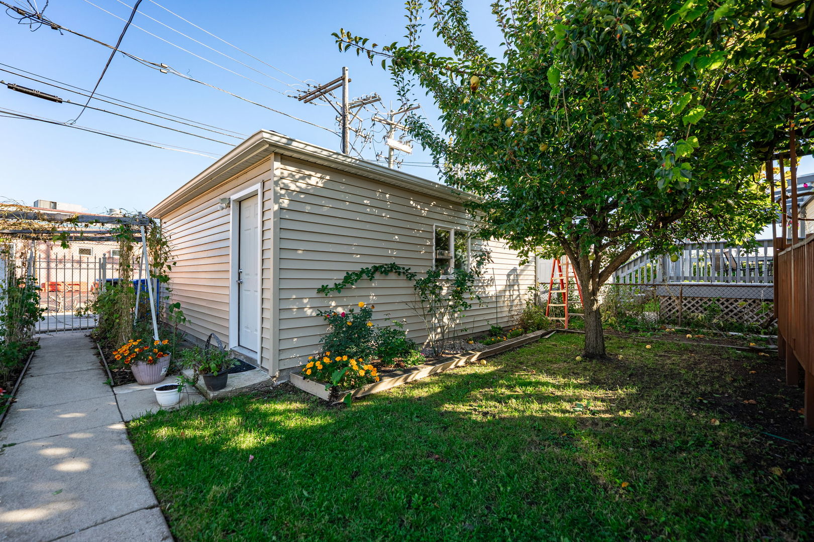 6027 N Jersey Avenue Property Photo 36