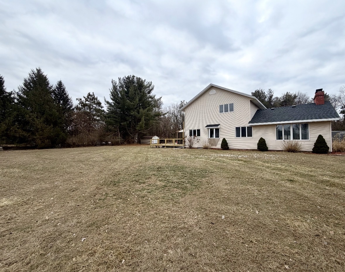 5009 Whispering Pine Circle Property Photo 2