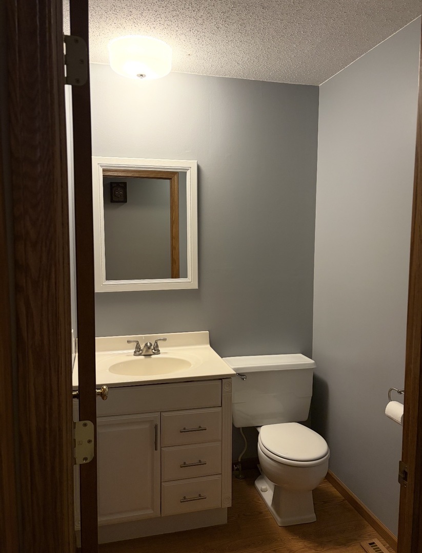5009 Whispering Pine Circle Property Photo 14
