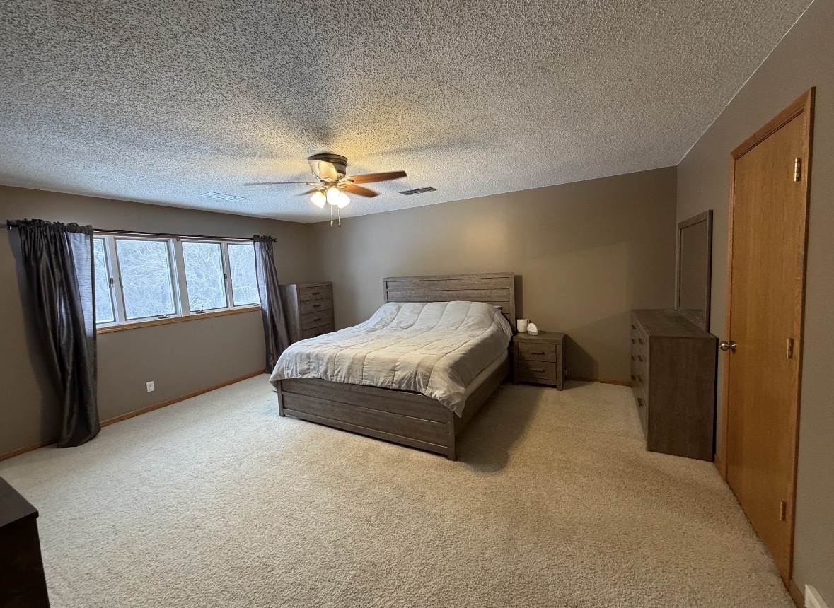 5009 Whispering Pine Circle Property Photo 15