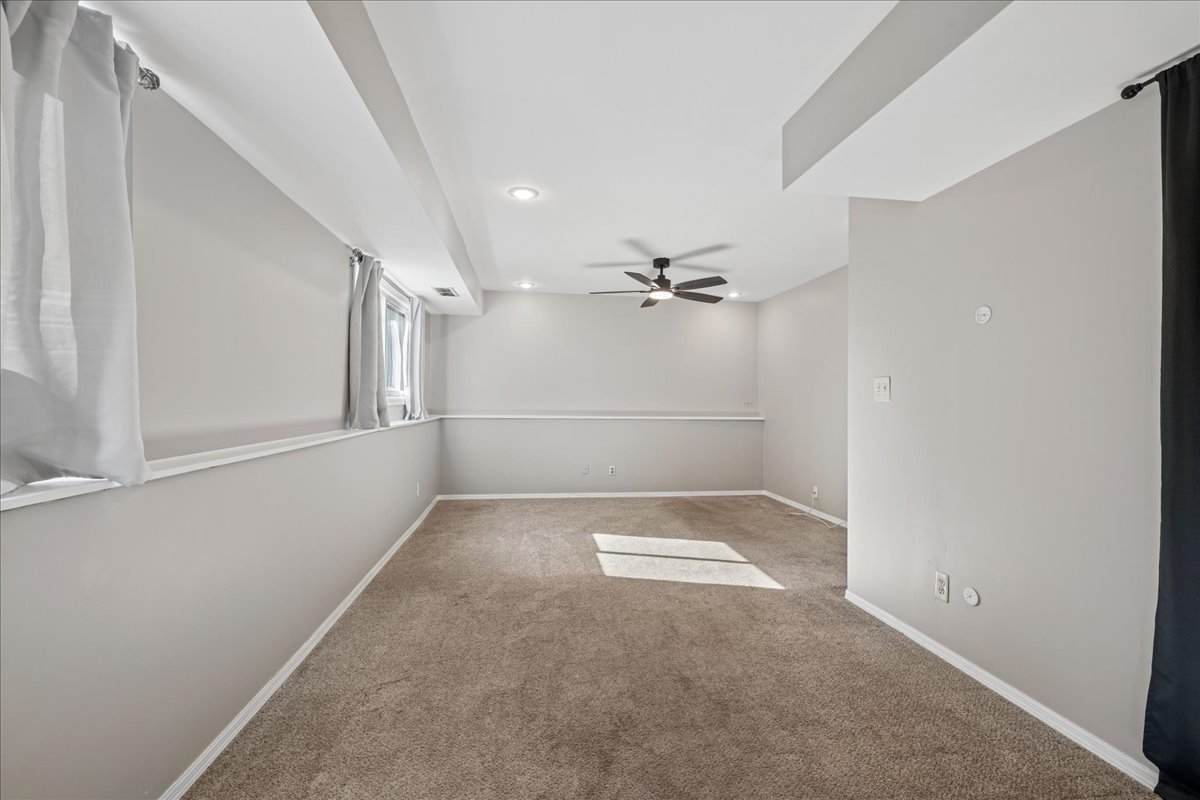 304 S Cross Trail Property Photo 15