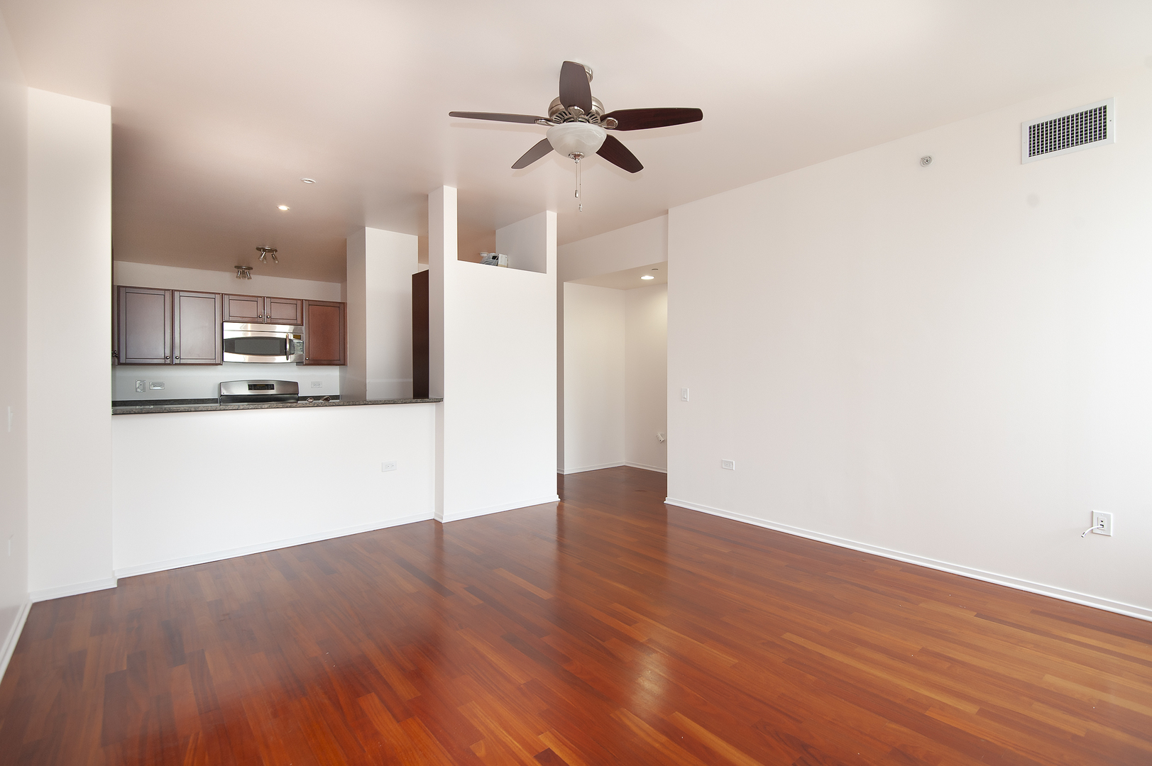310 S Michigan Avenue 1913 Property Photo 6