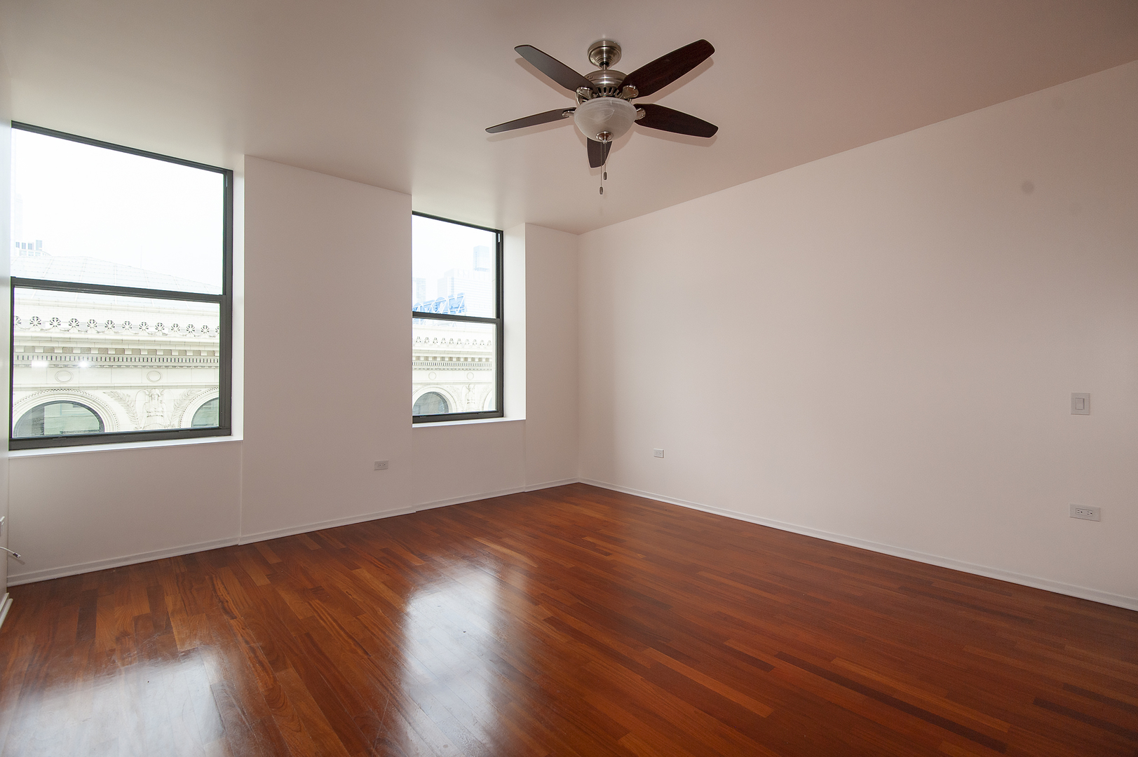310 S Michigan Avenue 1913 Property Photo 7