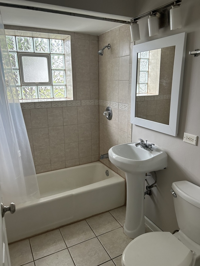 3505 S Oak Park Avenue B1 Property Photo 6