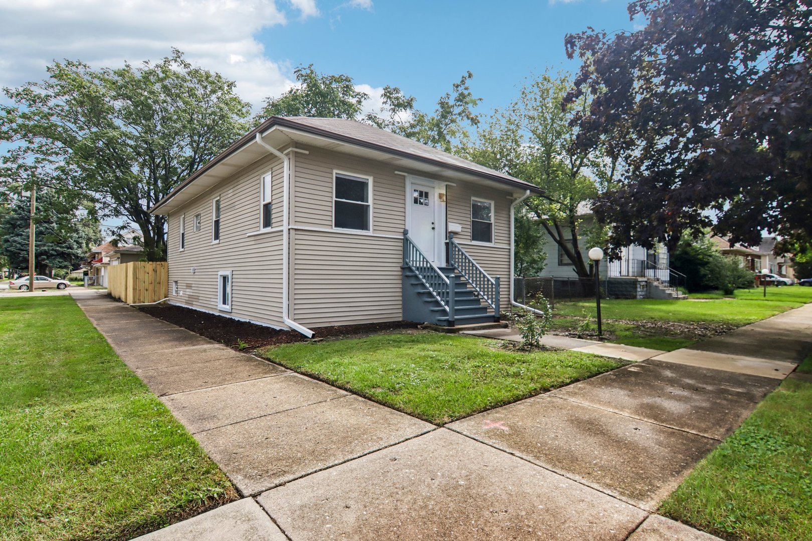 1601 S 20th Avenue Property Photo 1