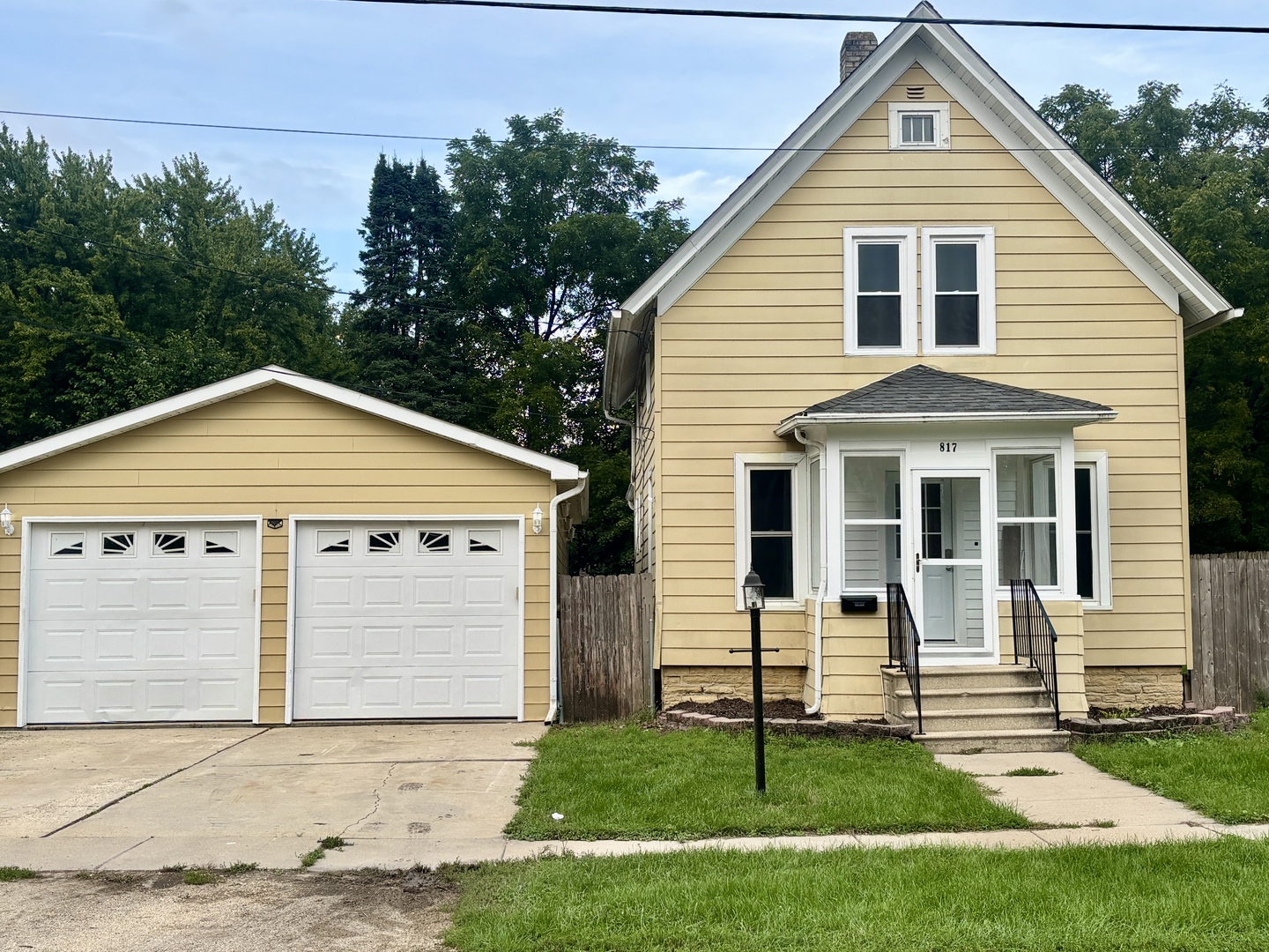 817 Chicago Street Property Photo 1
