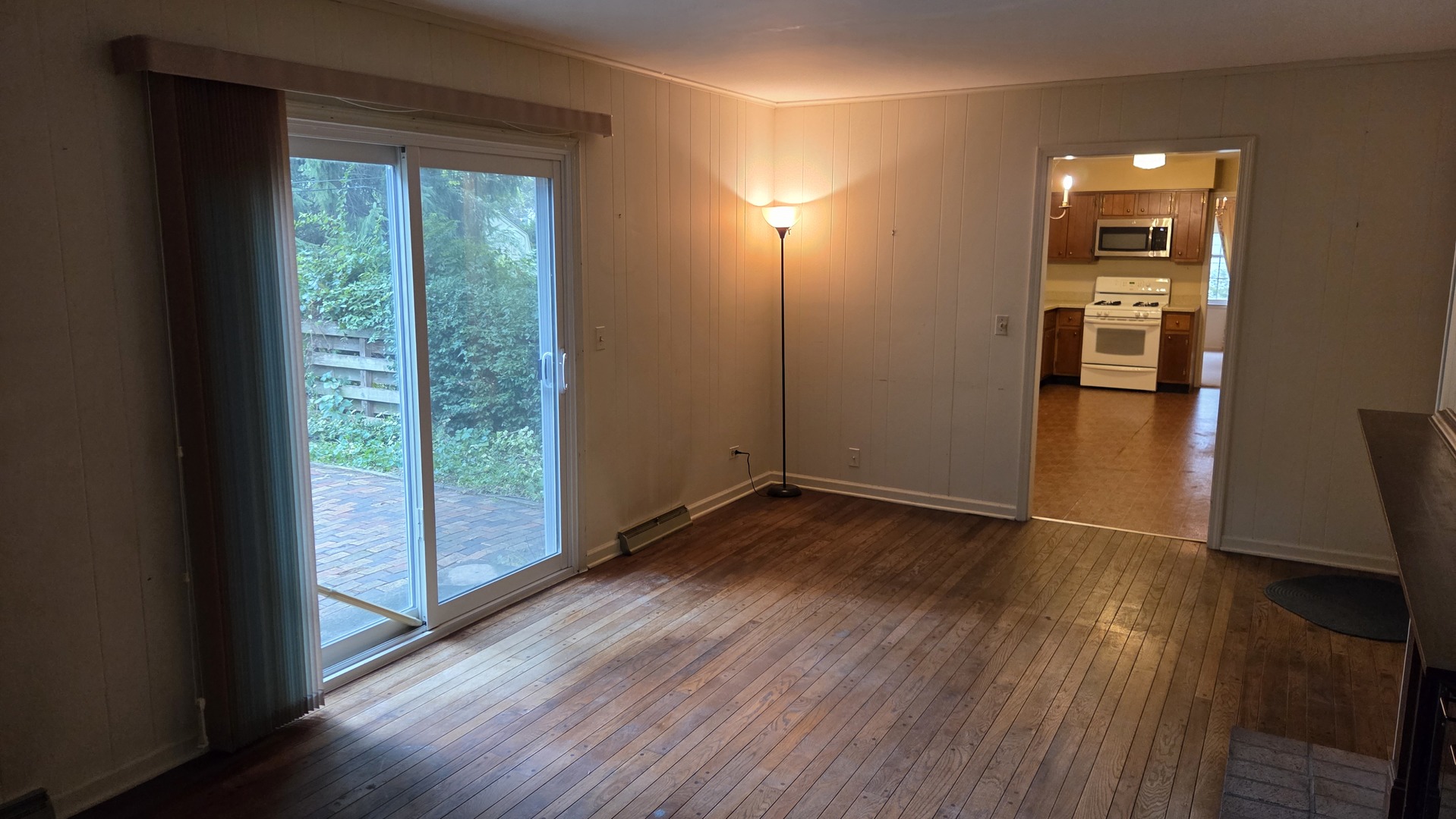 26w271 Parkway Drive Property Photo 11