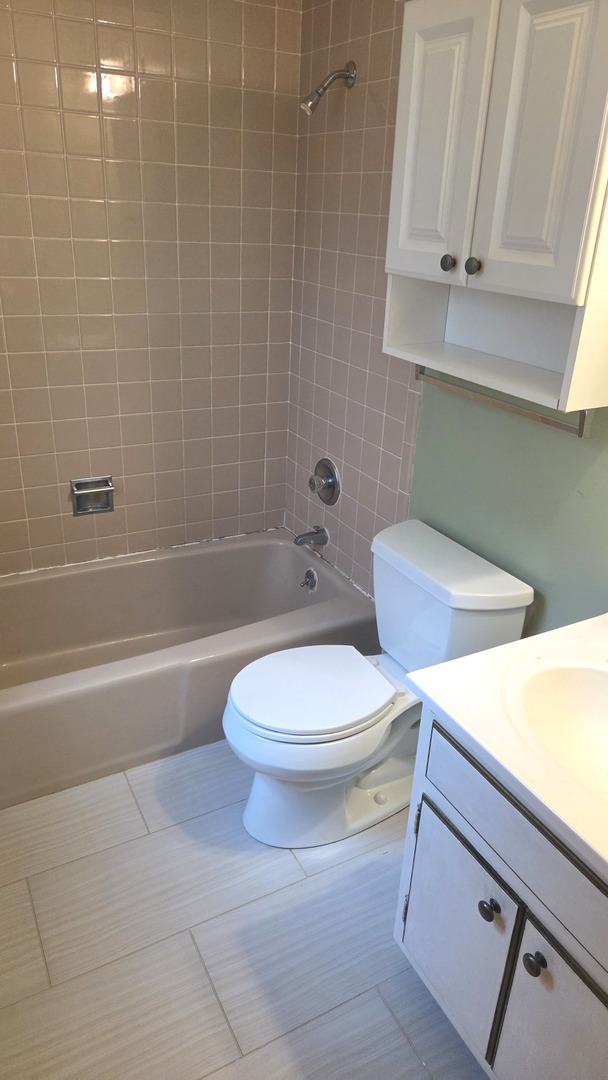 26w271 Parkway Drive Property Photo 15