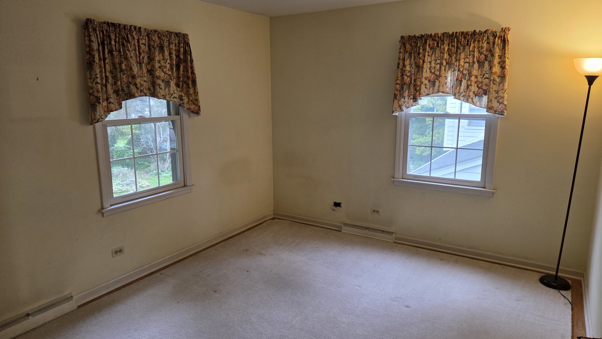 26w271 Parkway Drive Property Photo 16