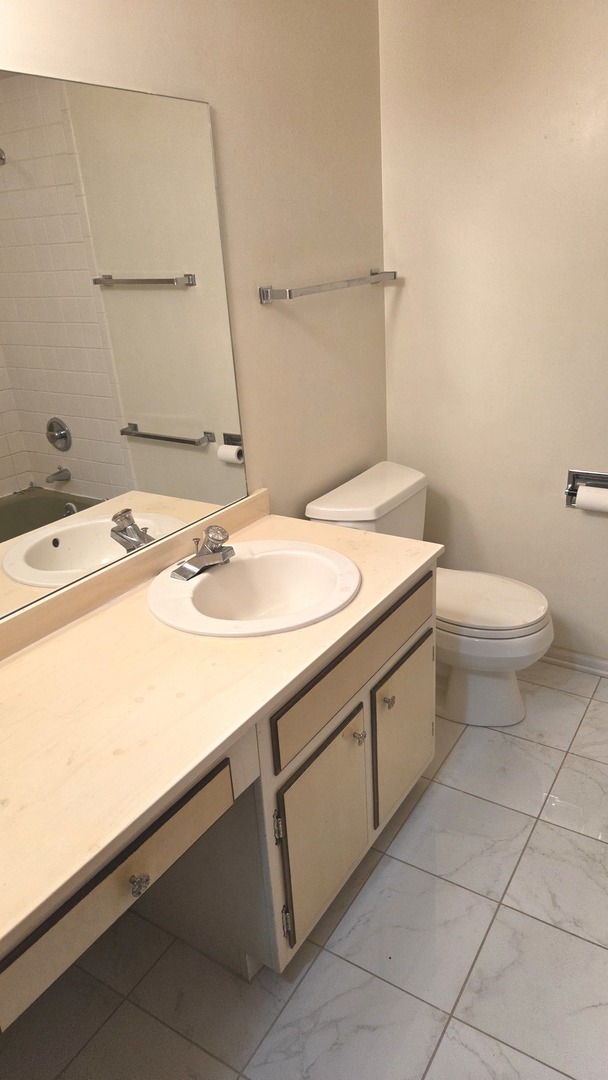 26w271 Parkway Drive Property Photo 17