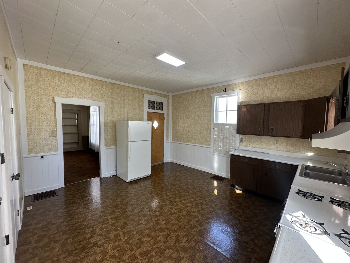 916 Ohio Street Property Photo 5