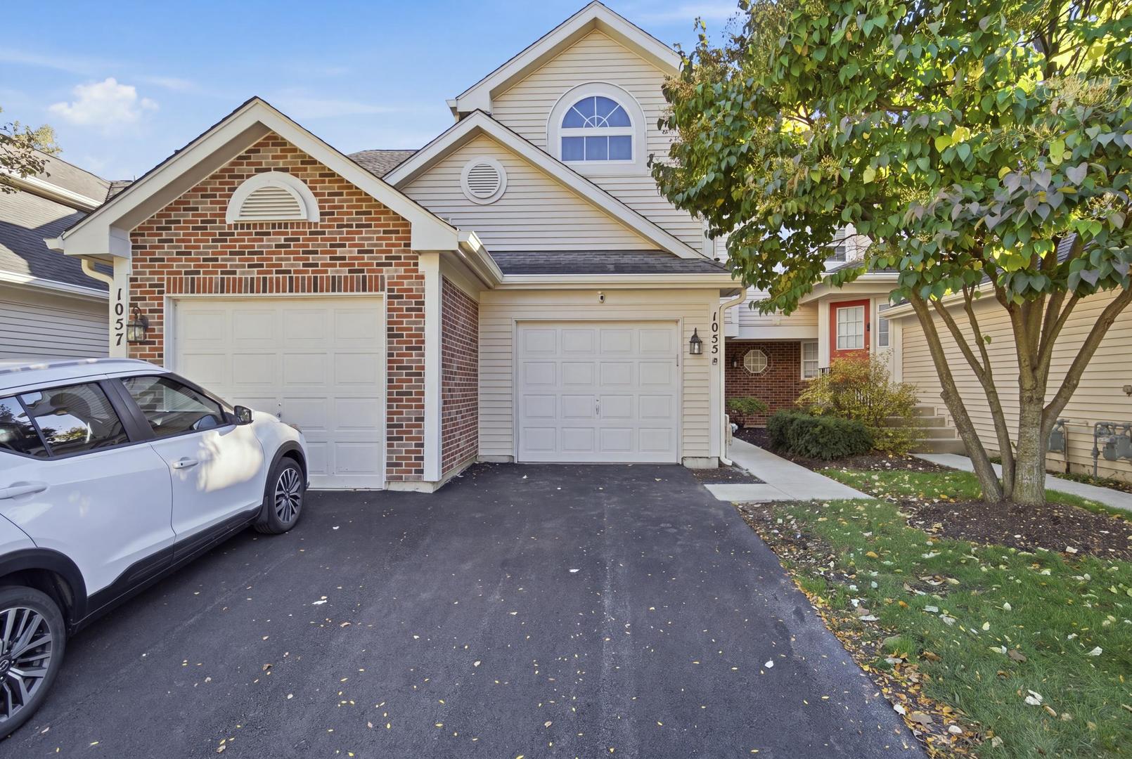 1055 Woodhill Court Property Photo 3