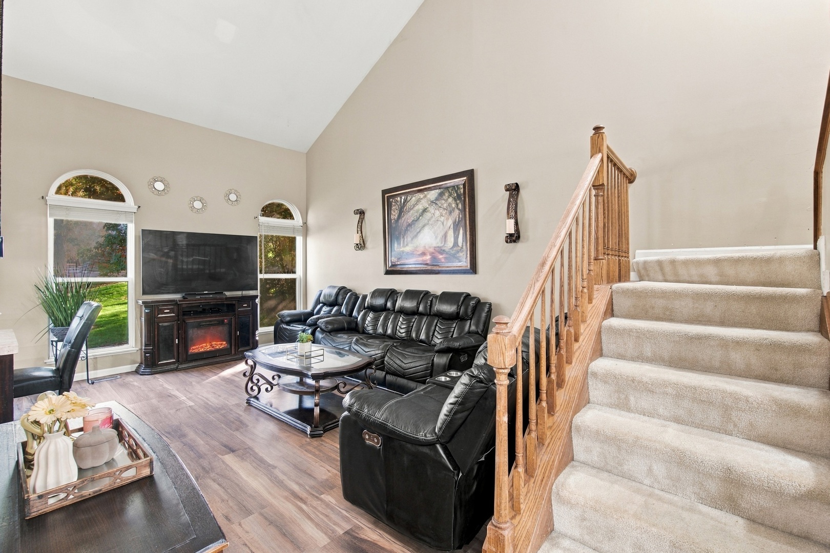1055 Woodhill Court Property Photo 10
