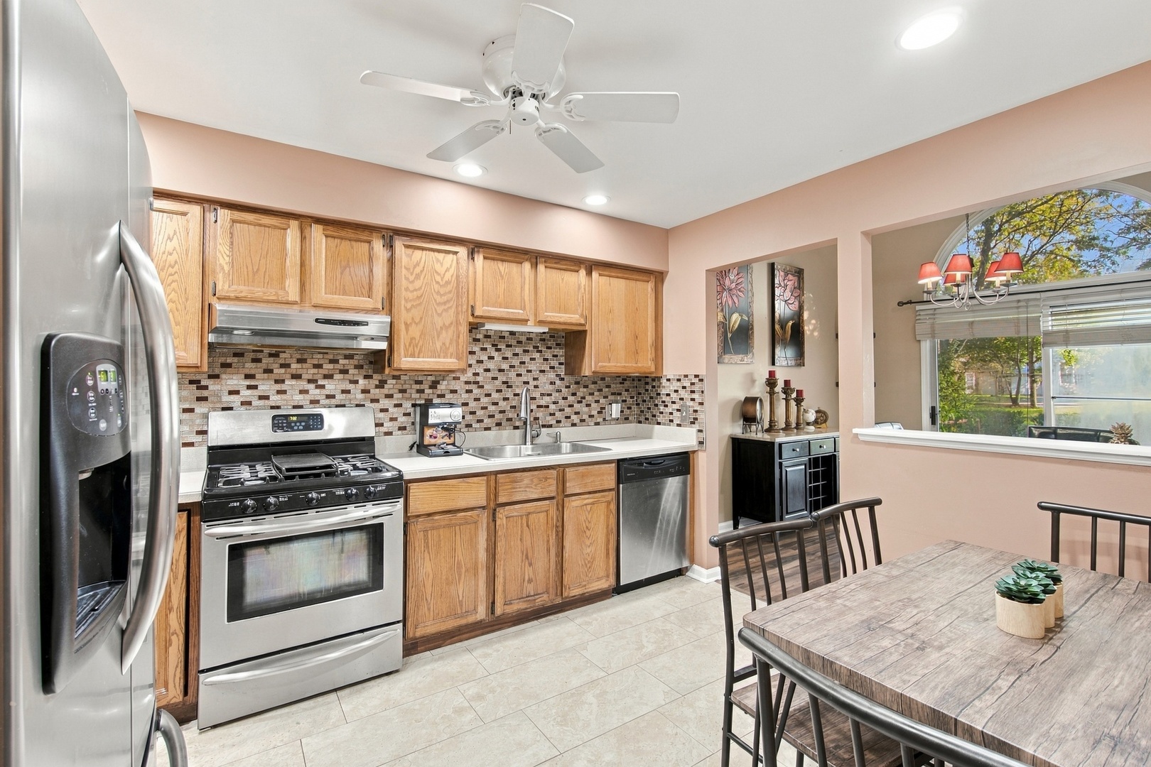 1055 Woodhill Court Property Photo 13
