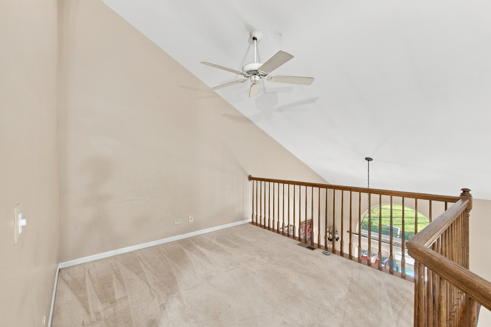 1055 Woodhill Court Property Photo 15