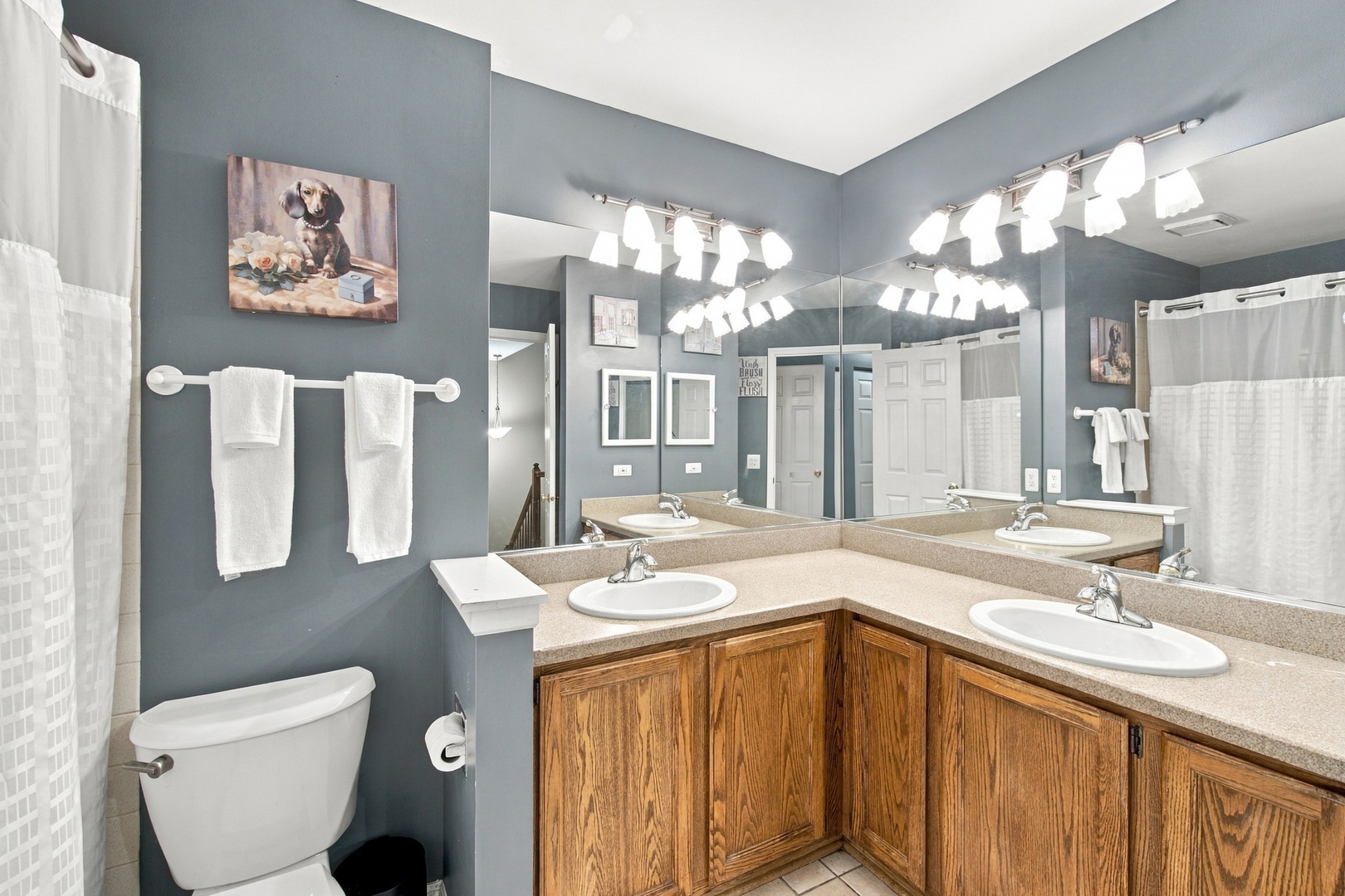 1055 Woodhill Court Property Photo 18