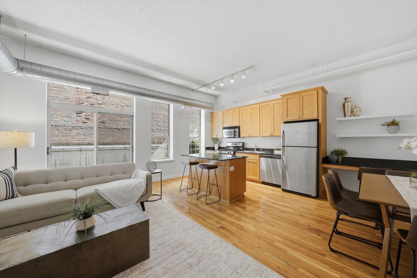 1919 S Michigan Avenue 208 Property Photo 5