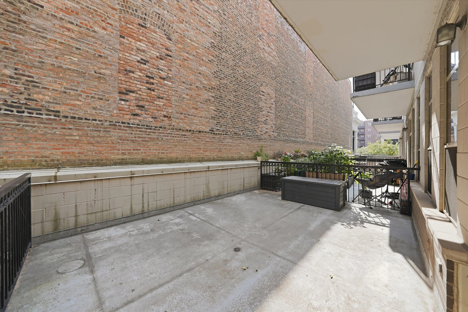 1919 S Michigan Avenue 208 Property Photo 16