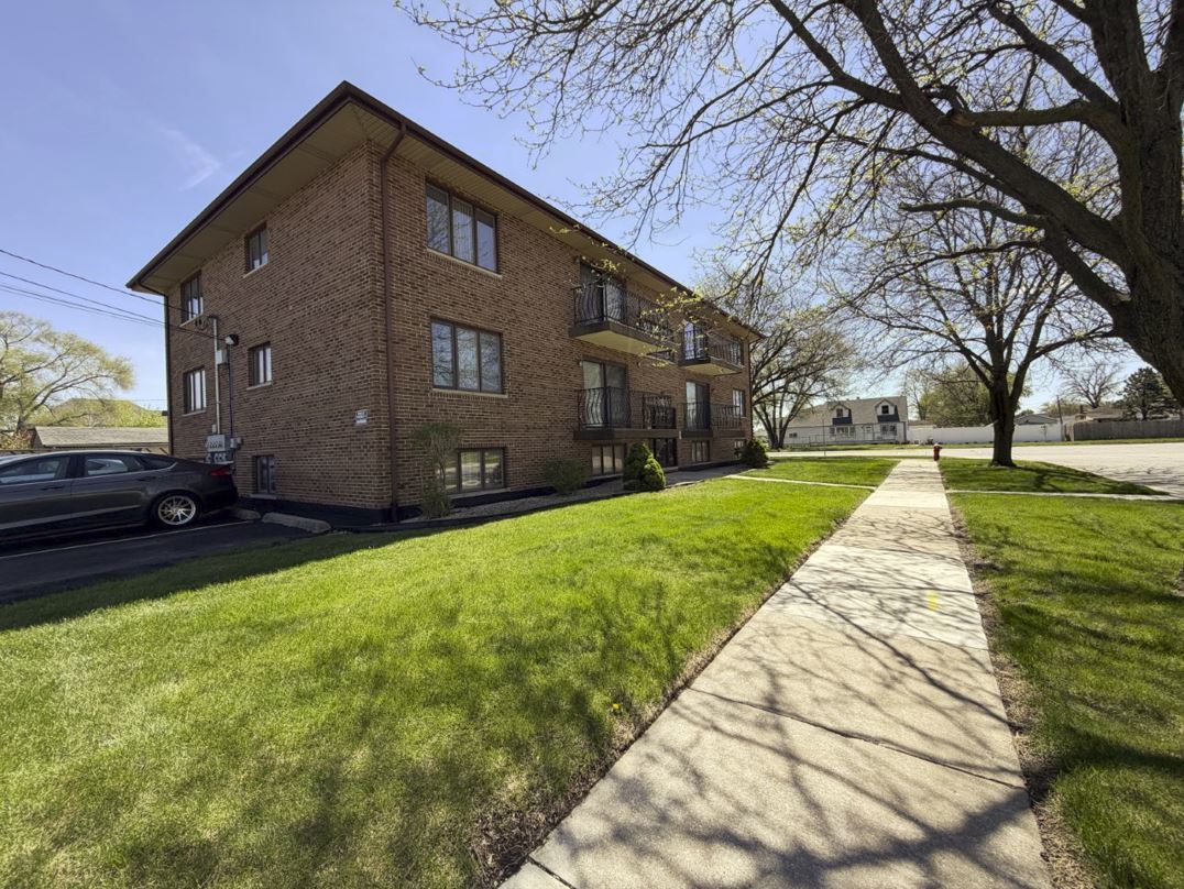 8659 Meade Avenue 2s Property Photo 3