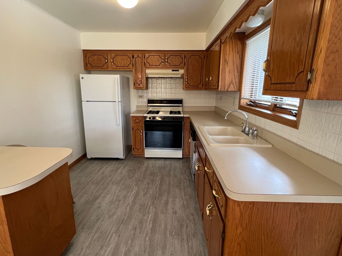 8659 Meade Avenue 2s Property Photo 9