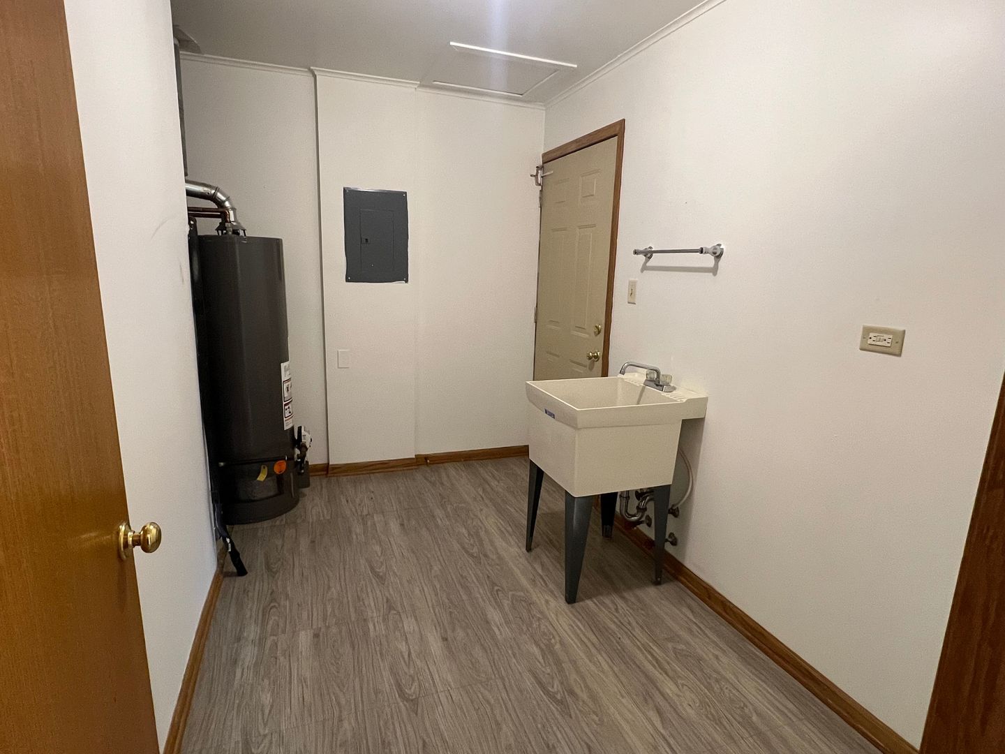 8659 Meade Avenue 2s Property Photo 16