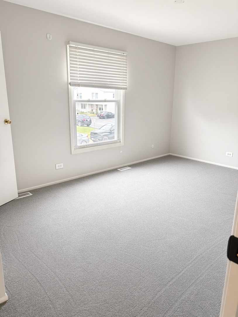 1302 S Glen Circle C Property Photo 6