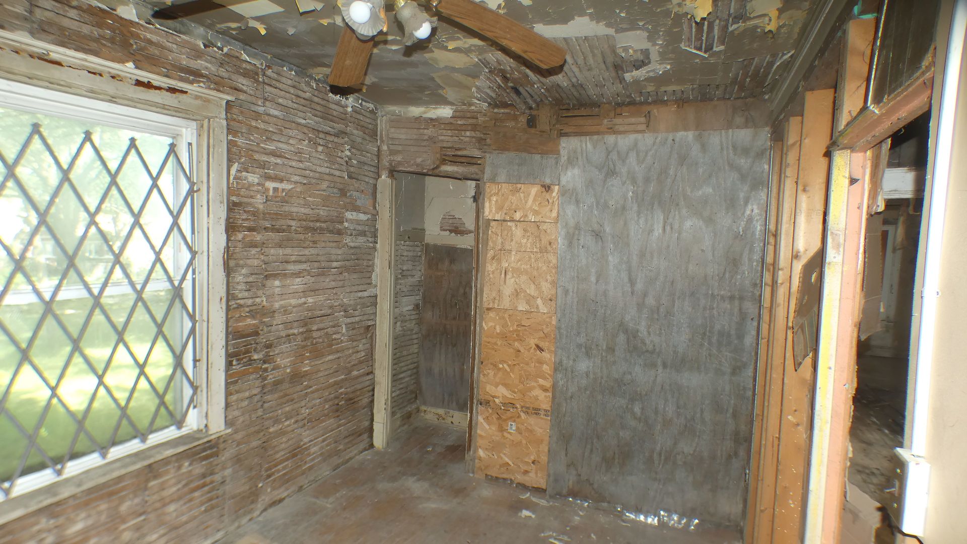 7246 S Green Street Property Photo 10