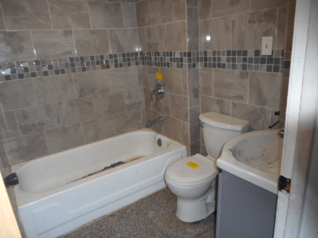 1438 S 51st Avenue Property Photo 11
