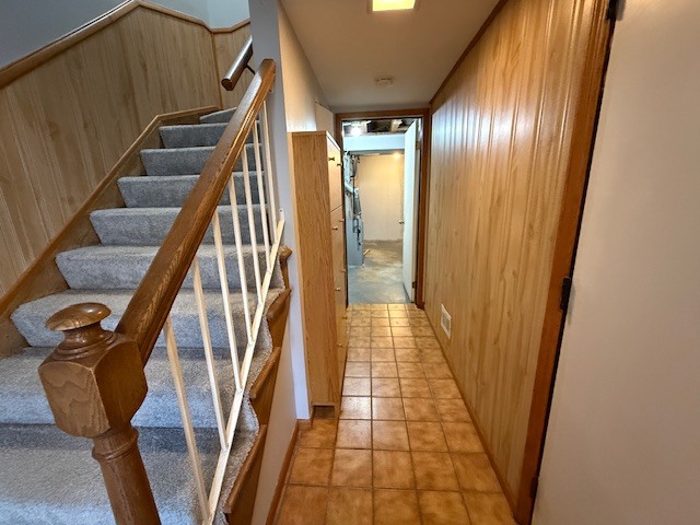 1990 Oxford Lane Property Photo 2